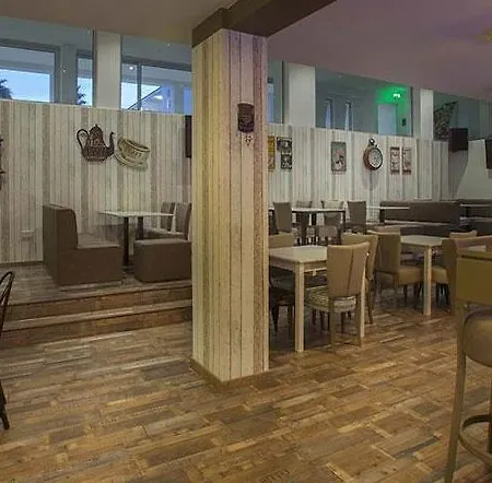普林斯萨维拉公寓式酒店 Paphos