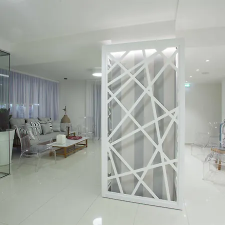普林斯萨维拉公寓式酒店 Paphos
